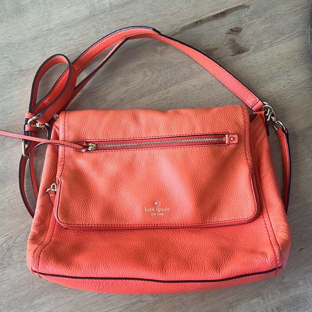 Kate spade shoulder bag. Good used condition. Great summer tangerine color.
